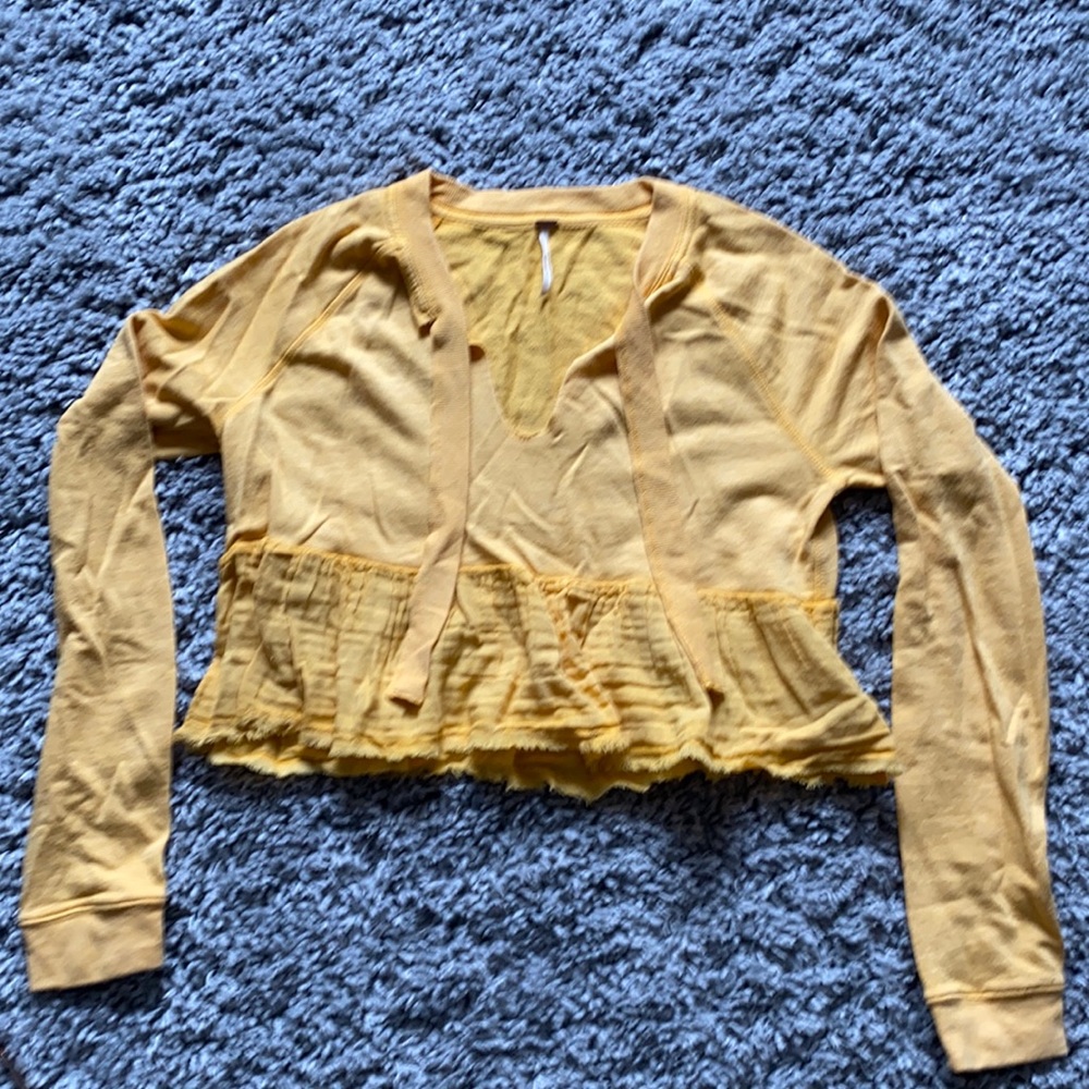Free people ruffle hem long sleeve crop XS